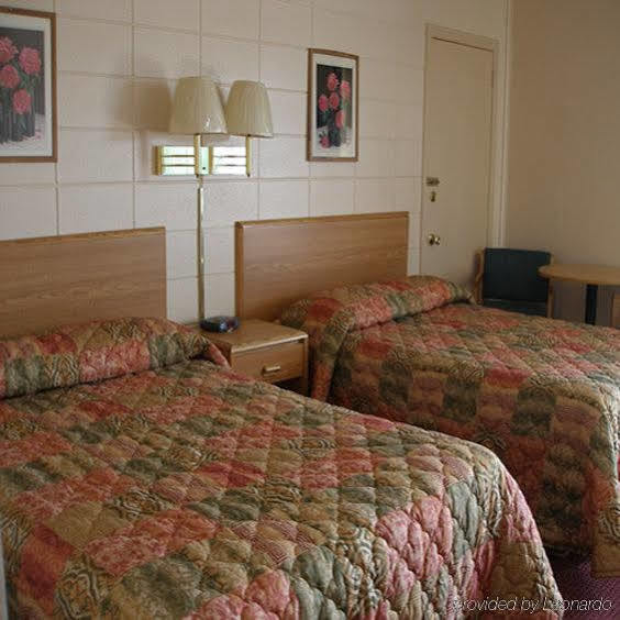 Scottish Inns Mcminnville מראה חיצוני תמונה