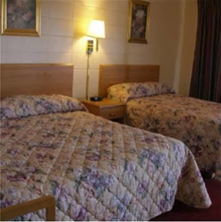 Scottish Inns Mcminnville מראה חיצוני תמונה